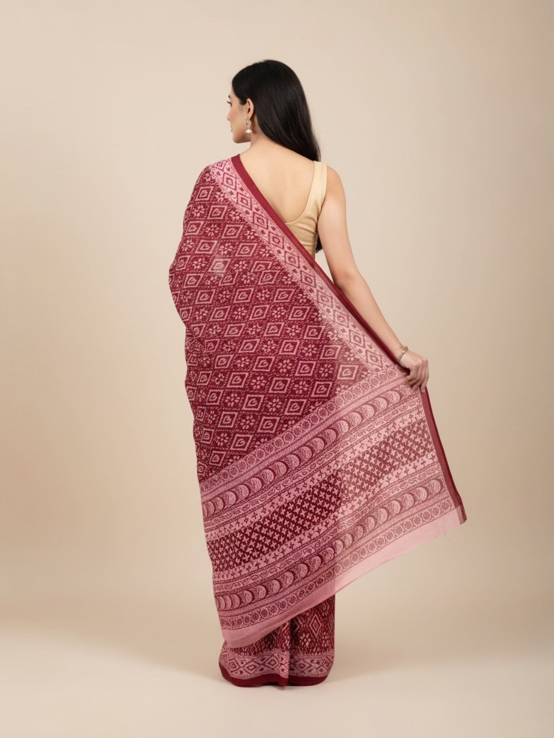 Stylish Marron saree in pure cotton fabric